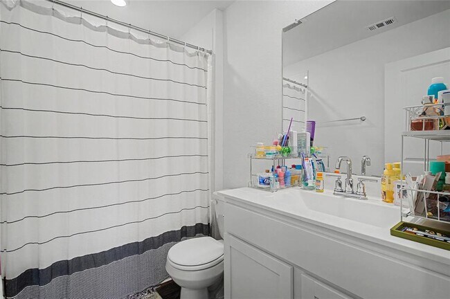 Building Photo - 18517 Cremello Dr