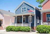 Building Photo - "Charming 2-Bed Retreat with Modern Touche...