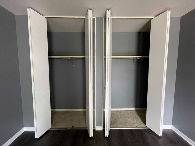 Building Photo - Fresh Updates! 1 Bed 1 Bath - Moon Twp