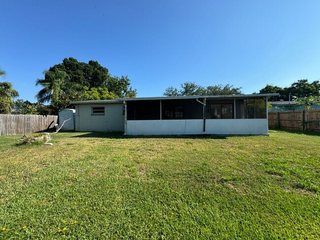 Building Photo - 75 Brandy Ln