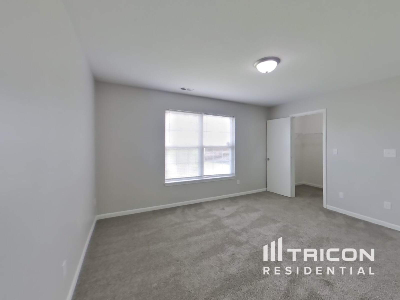 Building Photo - 6001 Liverpool Ln