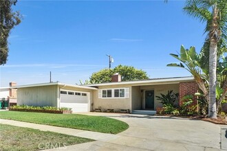 Building Photo - 2420 Marwick Ave