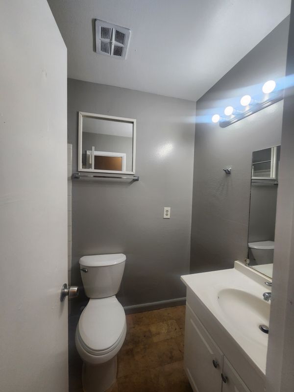 Building Photo - 91 Lansing St