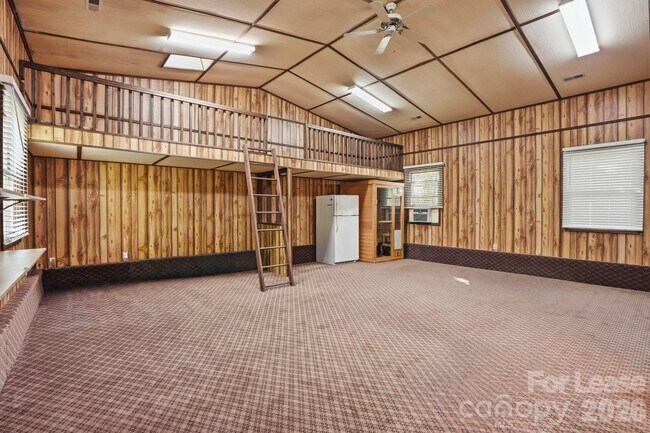 Building Photo - 301 Sardis Rd N