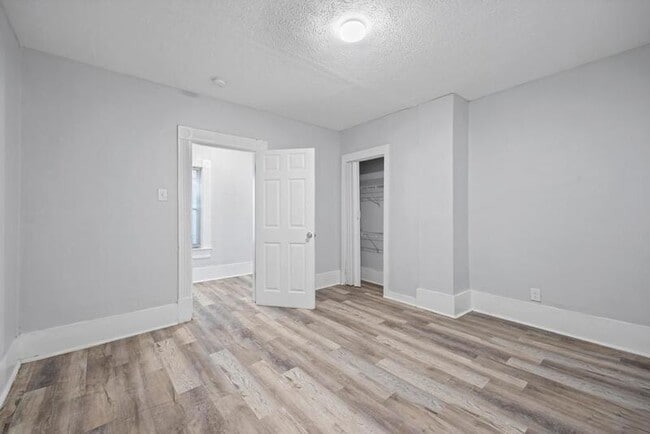 Building Photo - 1648 W 36th St