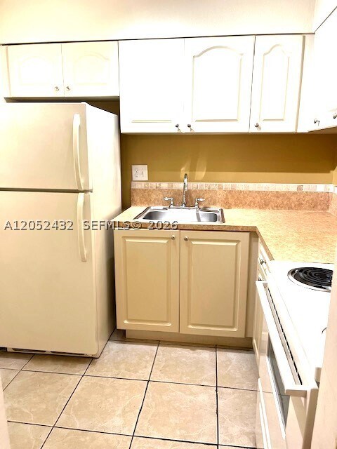 Building Photo - 9477 SW 76th St