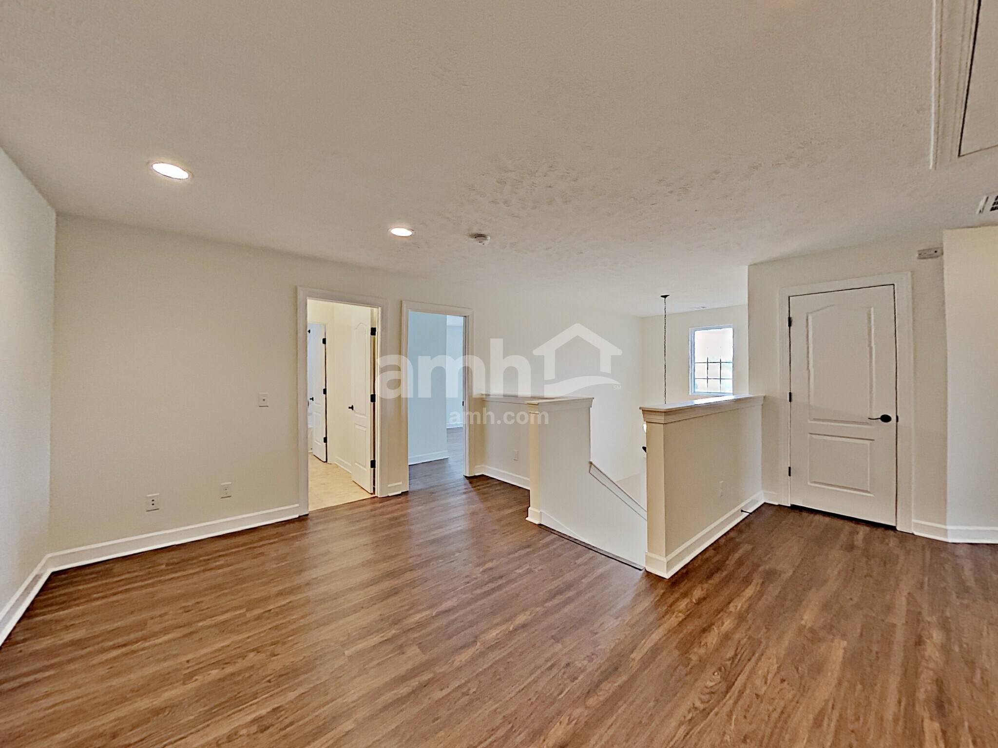 Building Photo - 6457 Sunnywood Dr