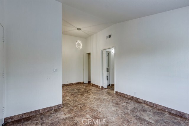 Building Photo - 126 Flor De Sol