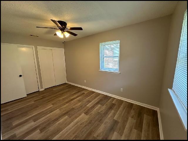 Building Photo - 7409 Skylark Dr