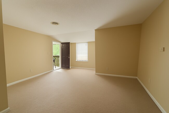 Building Photo - Two bedroom, 1 bath apartment in Haw River...