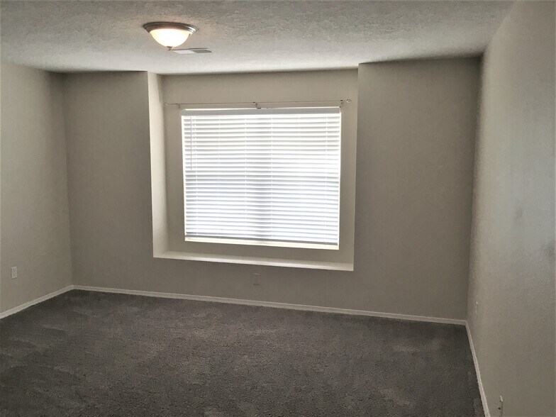 Building Photo - 6201 Capriccio Rd NW