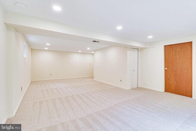 Building Photo - 4809 Tabard Pl