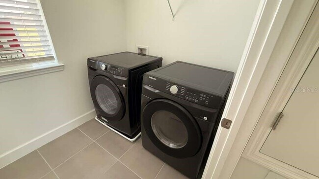 Building Photo - 12572 Westhaven Oak Dr