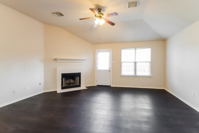 Building Photo - 4522 Marquis Ave