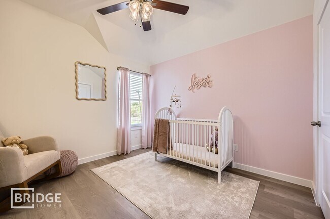 Building Photo - Oakmont