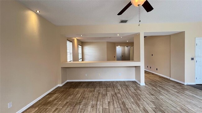 Building Photo - 16904 Sunrise Vista Dr