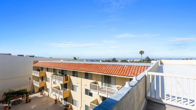 Building Photo - 1707 Pacific Coast Hwy