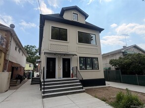 Building Photo - 164-16 75th Rd