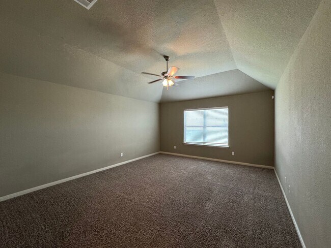Building Photo - 4-Bedroom House for Rent in Killeen