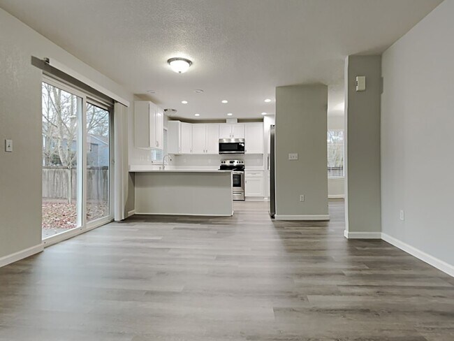 Building Photo - 4314 Maricite St SE