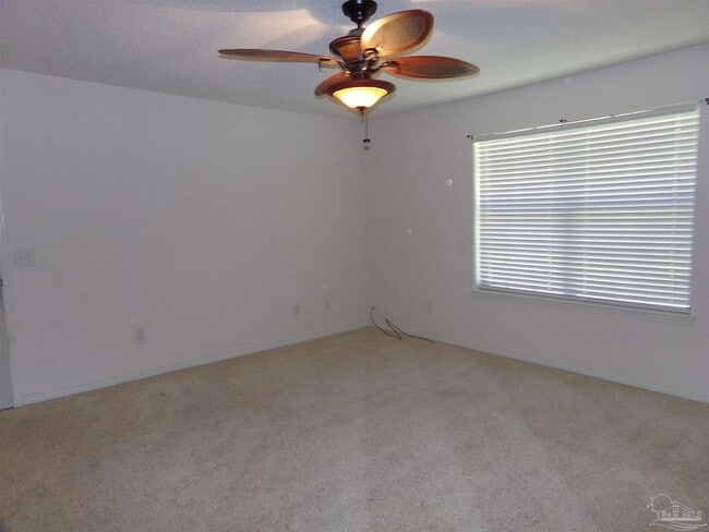 Building Photo - 8454 Ferlon Ave