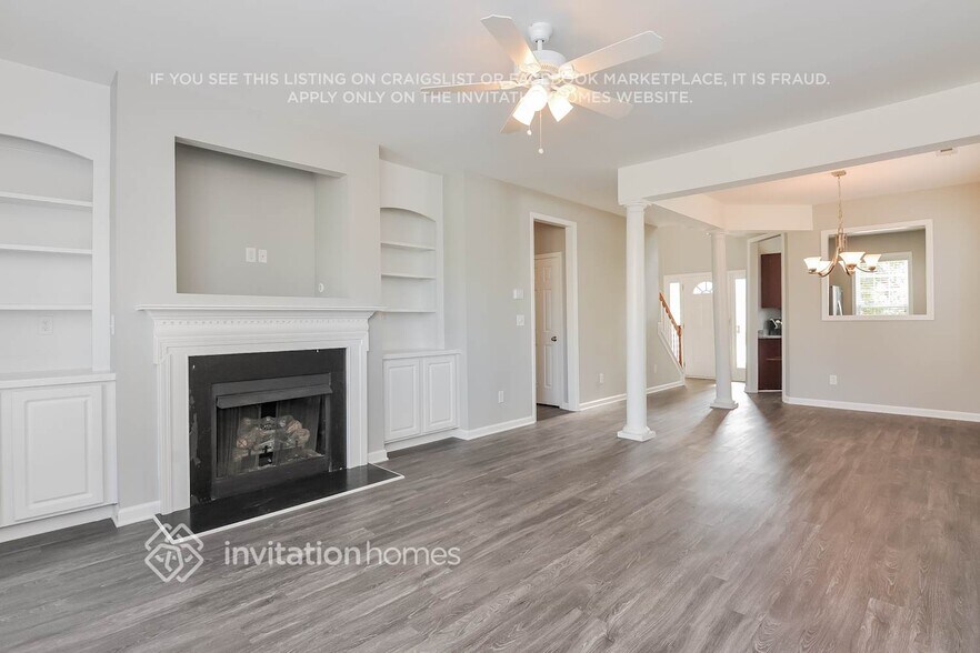 Building Photo - 213 Haywood Ln