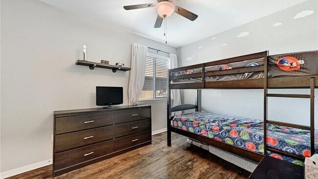 Building Photo - 436 Musgrav-