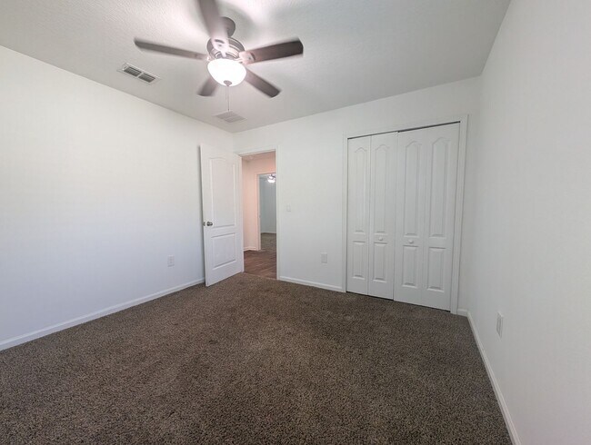 Building Photo - ENTRADA SUBDIVISION - THIS 4/2/3 HOME WITH OVER 2,140 sqft AND FENCED REAR YARD IS NOW AVAILABLE!!