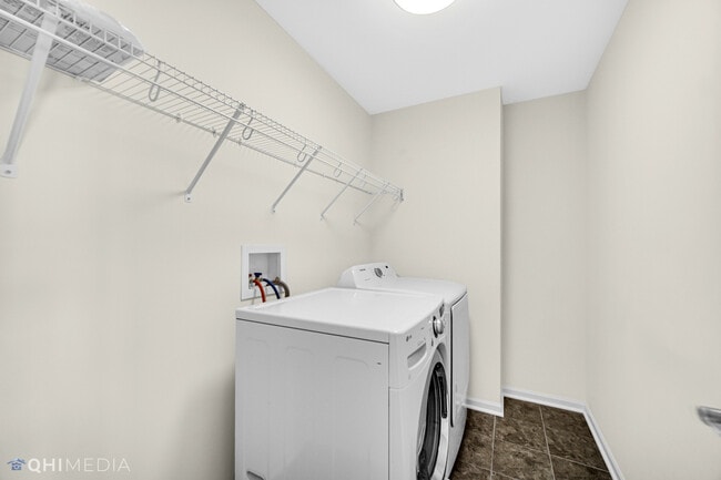 Building Photo - 2159 Coral Ln