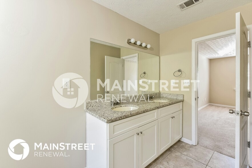 Building Photo - 4642 Latchwood Dr