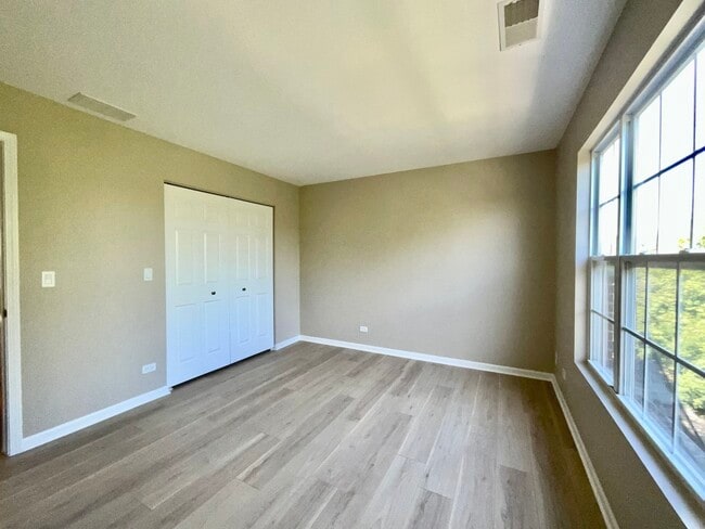 Building Photo - 243 Station Park Cir
