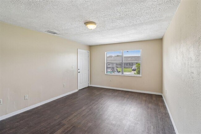 Building Photo - 384 Cocoa Ct