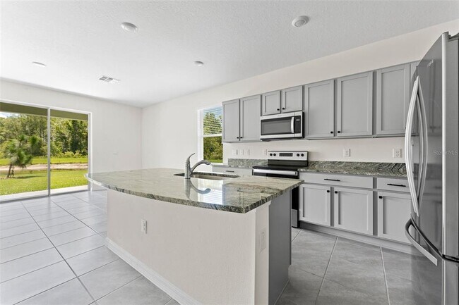 Building Photo - 11082 Crescent Deer Dr