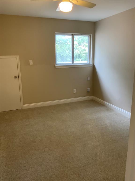 Building Photo - 4818 Crestmont Ct