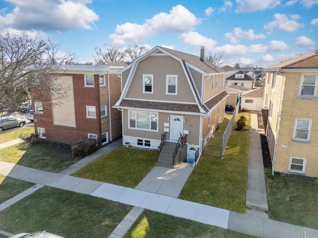 Building Photo - 2618 73rd Ave