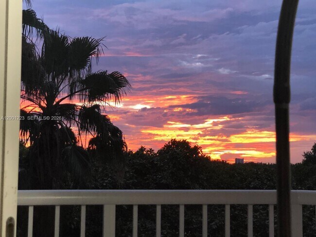 Building Photo - 280 SW 20th Rd