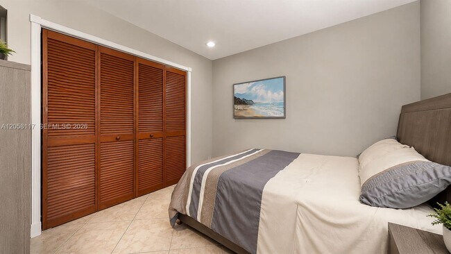 Building Photo - 2401 Collins Ave