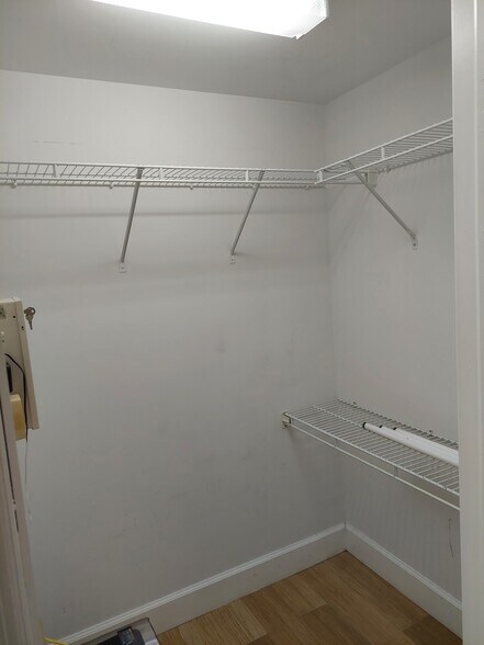 Building Photo - 1200 Brickell Bay Dr