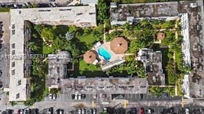 Building Photo - 1333 E Hallandale Beach Blvd