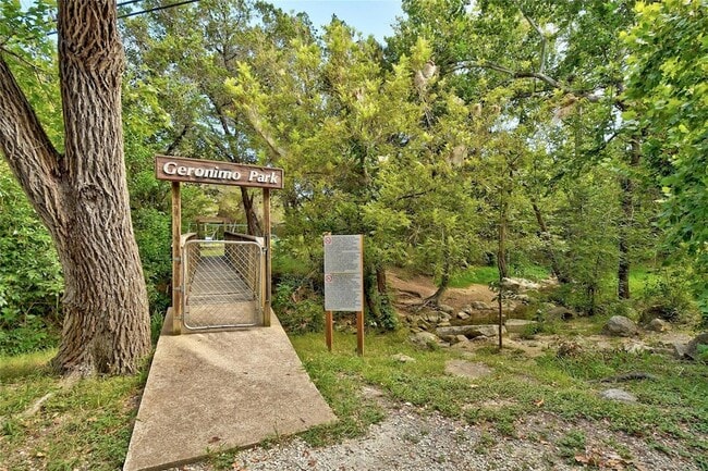 Building Photo - 14808 Foy Dr