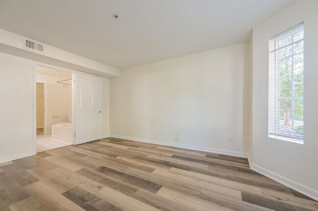 Building Photo - 12158 W Dorado Pl
