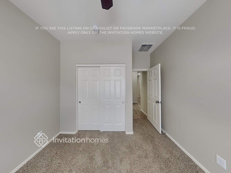 Building Photo - 11601 W Jackson St