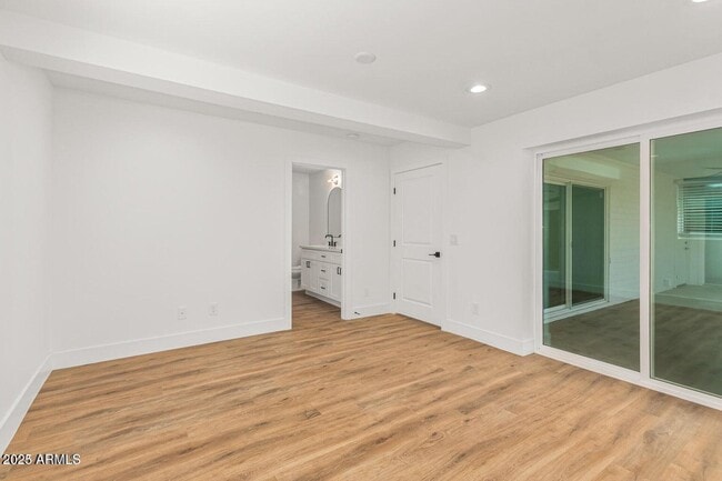 Building Photo - 3016 E Turney Ave