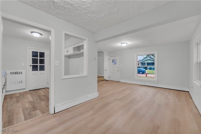 Building Photo - 3811 Highland Rd