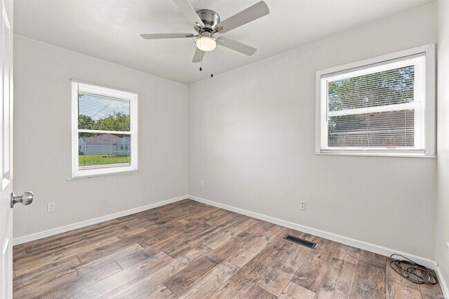 Building Photo - 7123 Strawberry Dr