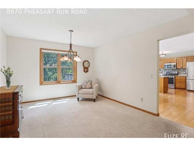 Building Photo - 8670 Pheasant Run Rd