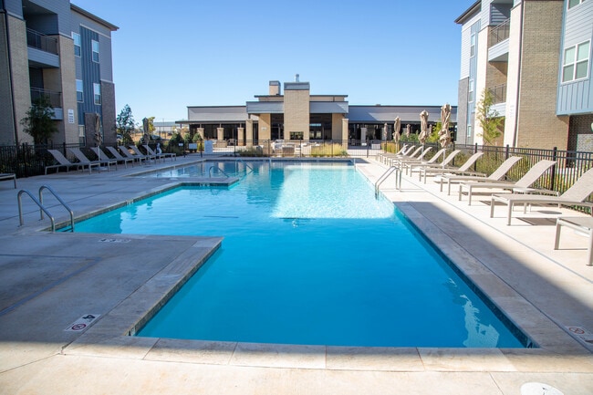 Resort-Style Pool - Westgate Park