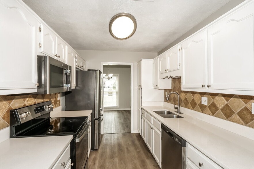 Building Photo - 7308 Schilling Cove E