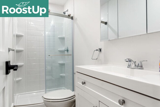 Building Photo - Furnished Bedroom with Private Bath in Jamaica Plain