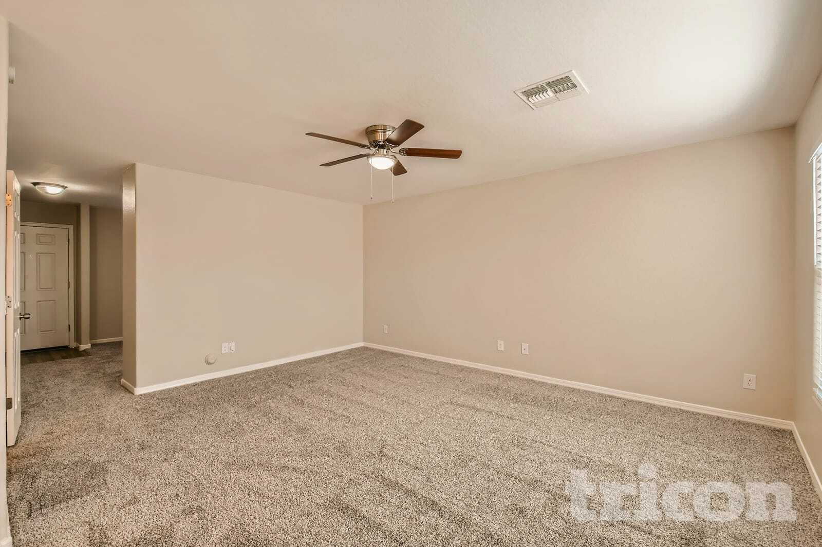 Building Photo - 227 W Watson Ct